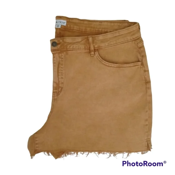 🍊 Ava & Viv Women's Raw Hem Mid Rise Midi Jean Shorts. NWOT Size 16W - Picture 4 of 11